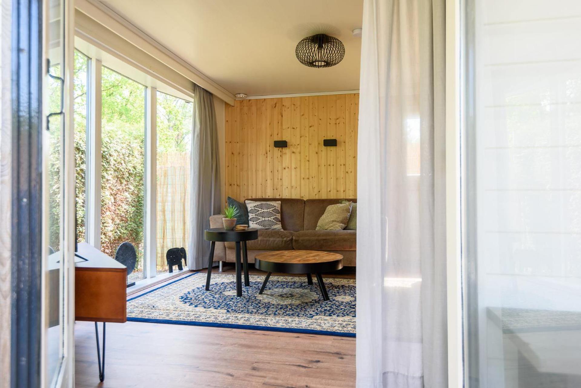 Chalet Op Rustig Park Op De Veluwe Putten Εξωτερικό φωτογραφία